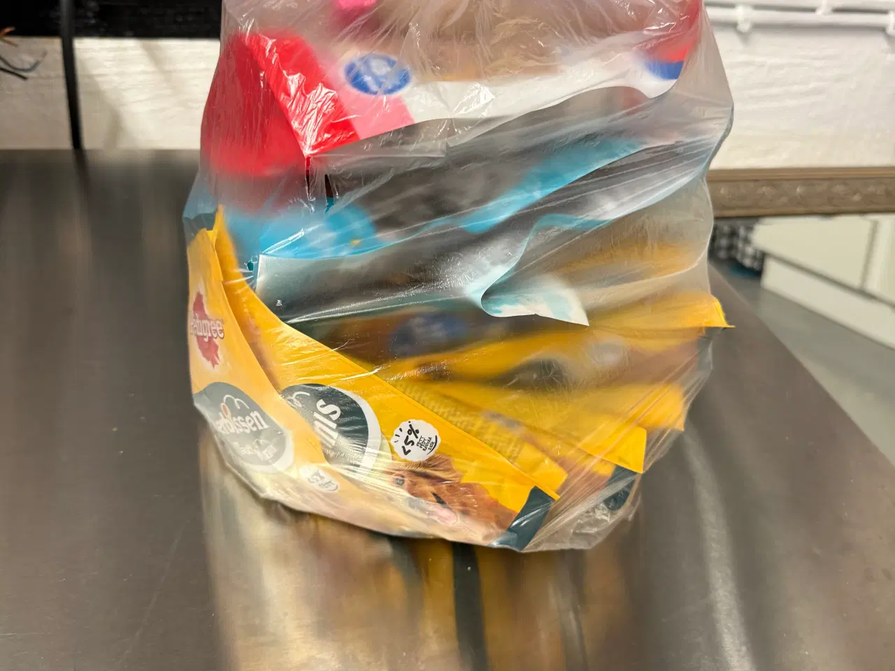 Billede 2 - 13 poser godbidder og anden hundesnack