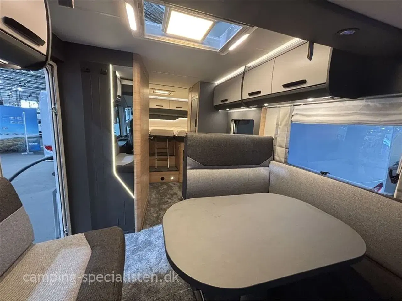 Billede 9 - 2026 - Knaus L!VE I 700 MEG Nyhed Knaus L!VE I 700 MEG 2026 med helt nyt interiør - kan ses nu hos Camping-Specialisten