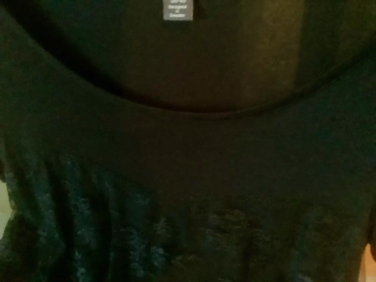 Billede 5 - Kort kjole med blonder, str.38/40.