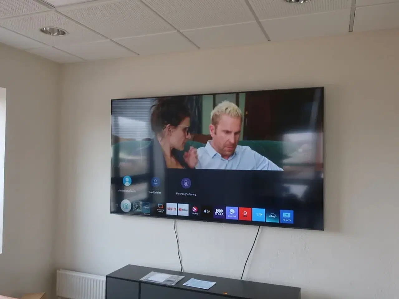 Billede 1 - Fjernsyn 85" SAMSUNG AU7105 85
