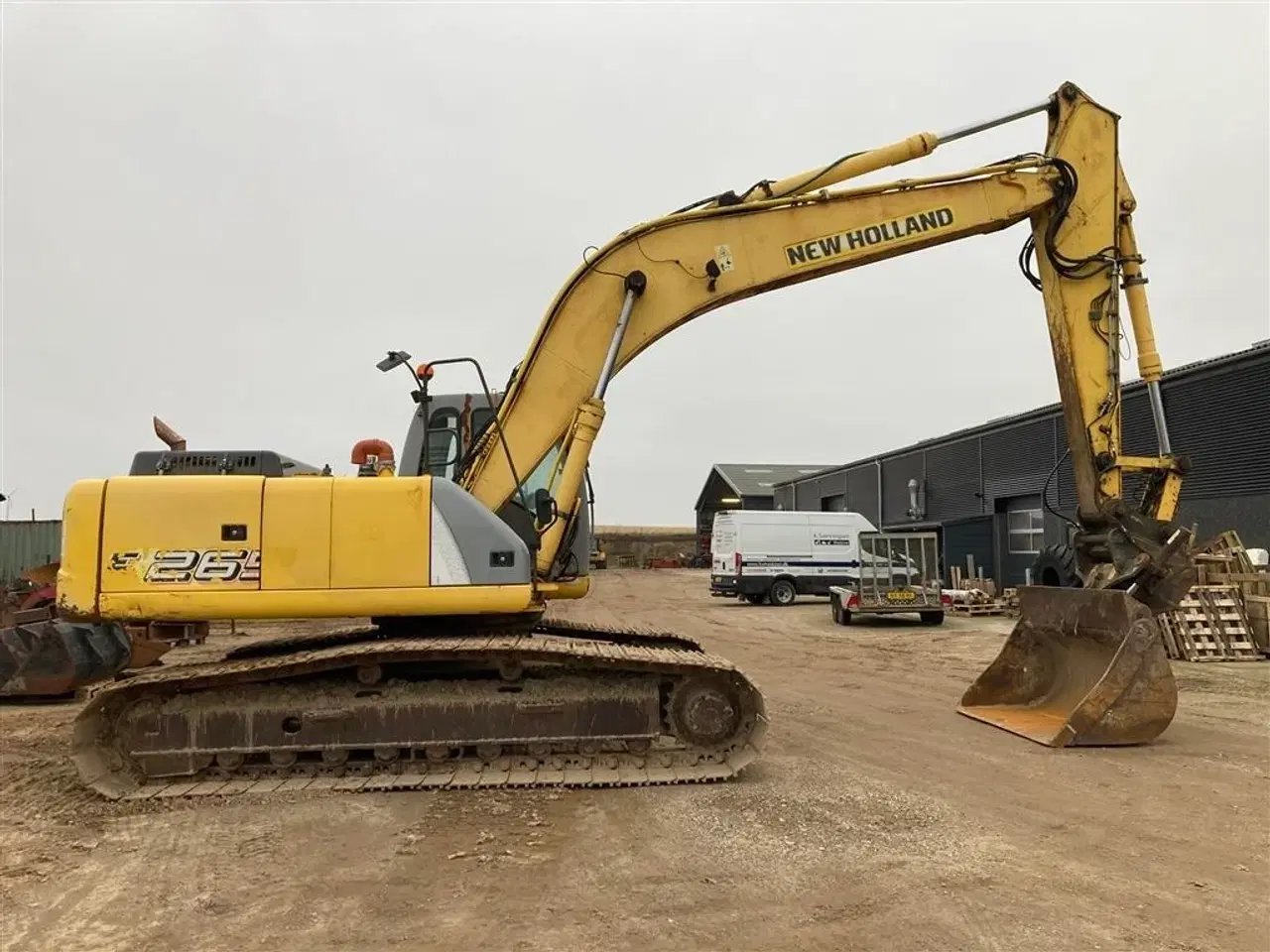 Billede 2 - New Holland E 265 LC Kipbart planerblad og graveskovl