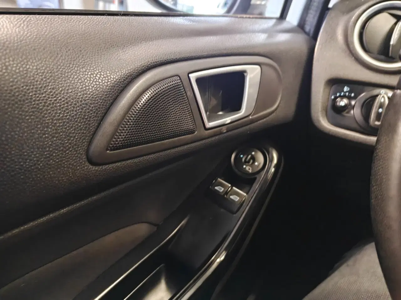 Billede 19 - Ford Fiesta 1,0 SCTi 100 Titanium