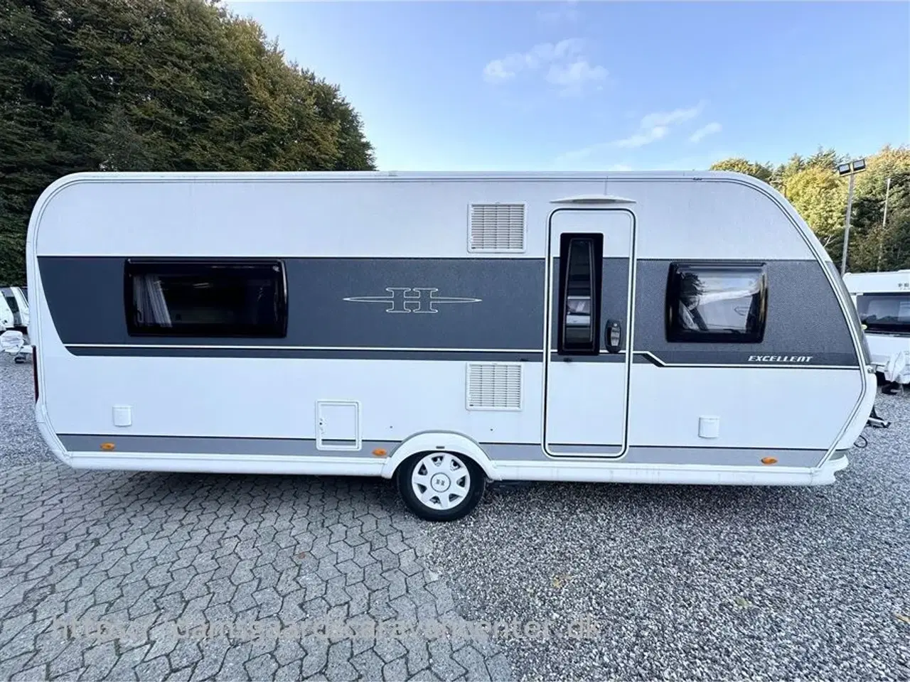 Billede 1 - 2019 - Hobby Excellent 560 LU   Enkeltsenge - Mover - Gulvvarme - Fortelt