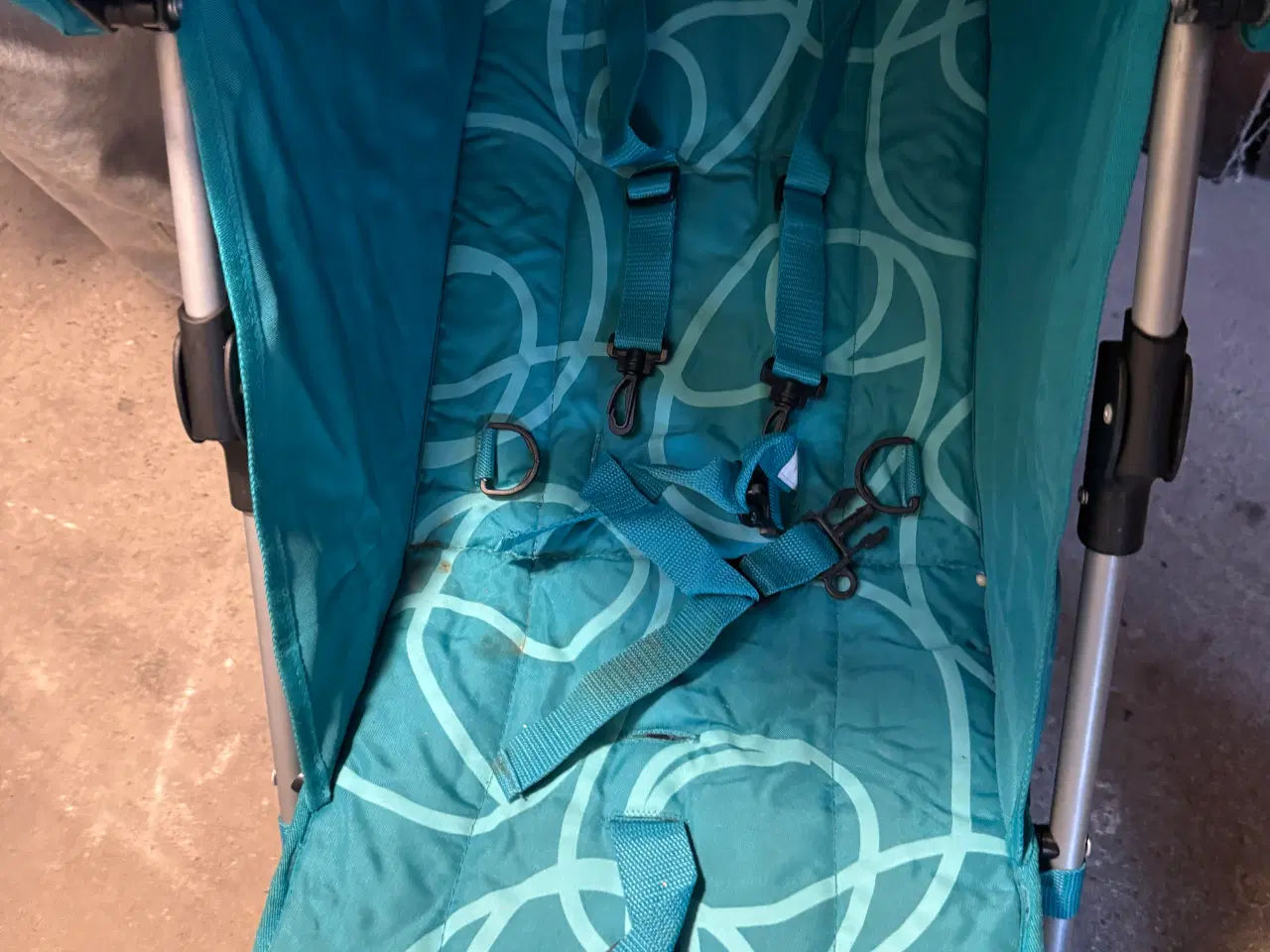 Billede 6 - Paraplyklapvogn der kan lægges helt ned. 