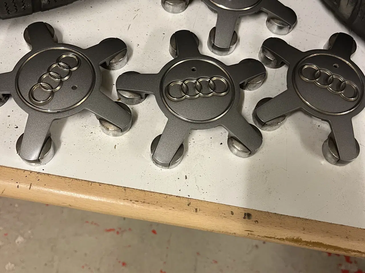 Billede 3 - Originale Audi alu-fælge med dæk