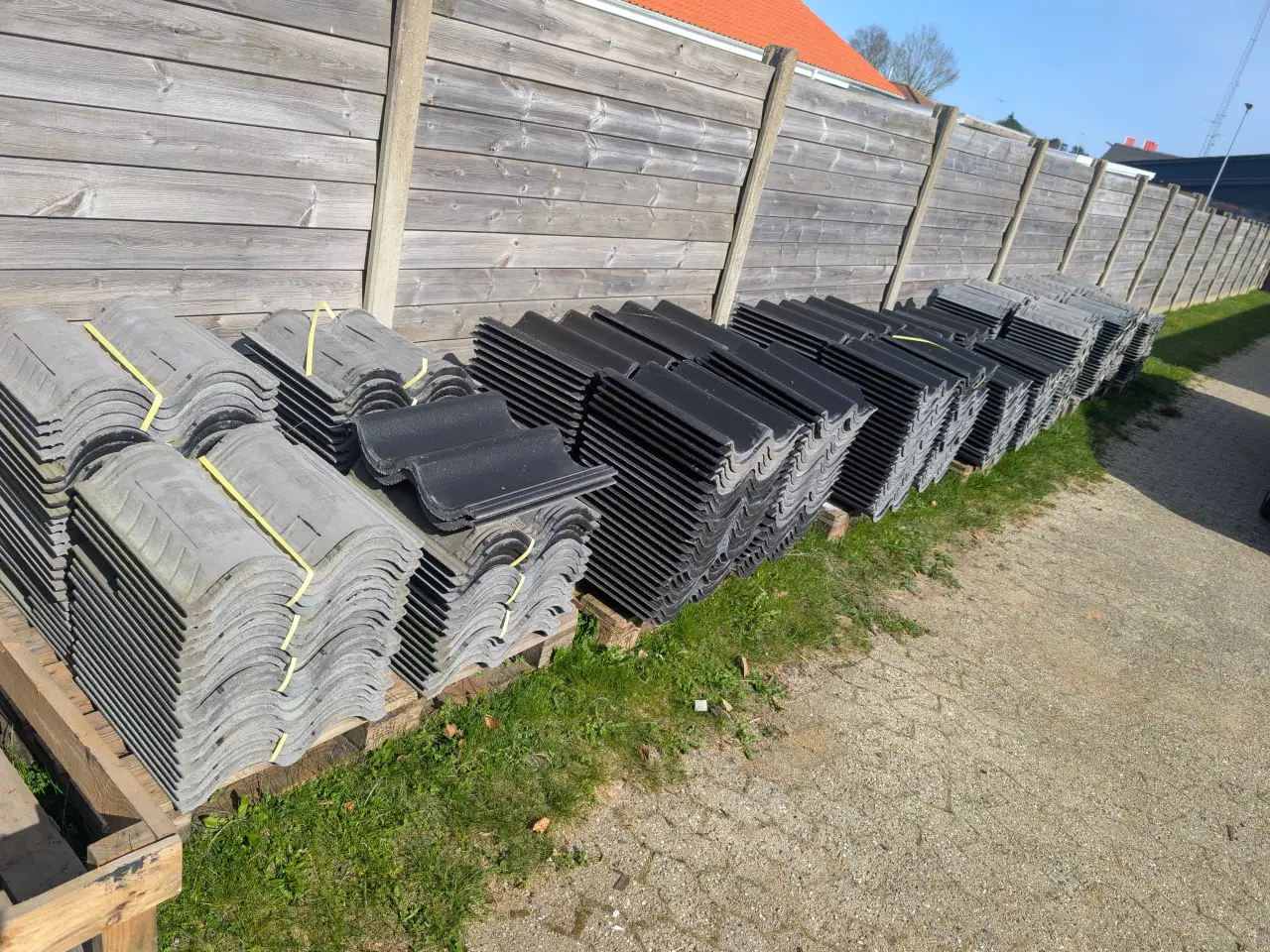 Billede 1 - IBF økonomi tagsten 