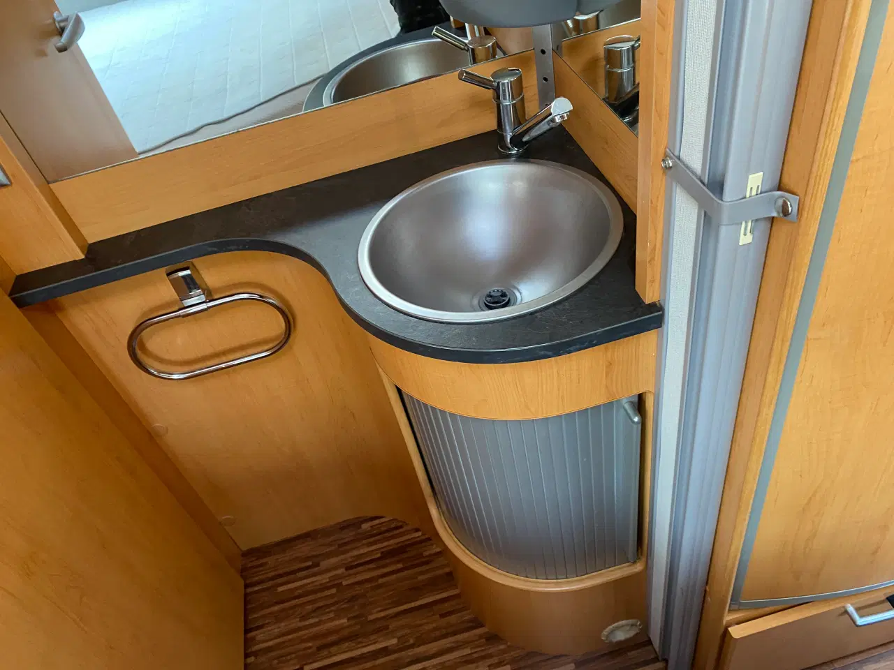 Billede 12 - Hymer Living 560 Køjevogn