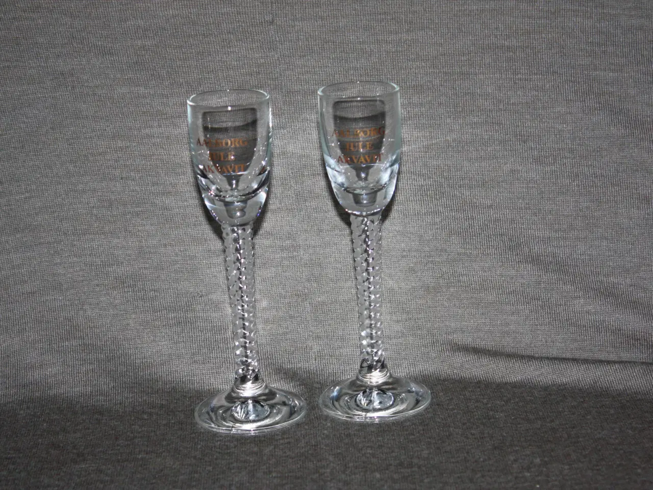 Billede 1 - Holmegaard Aalborg jule akvavit Snapseglas