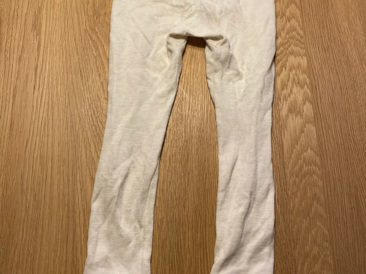 Billede 2 - Uld bluse og bukser 110/ 116