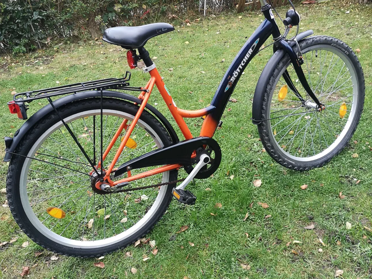 Billede 1 - BOTTCHER 26"   45cm høj For og baglygter med batt