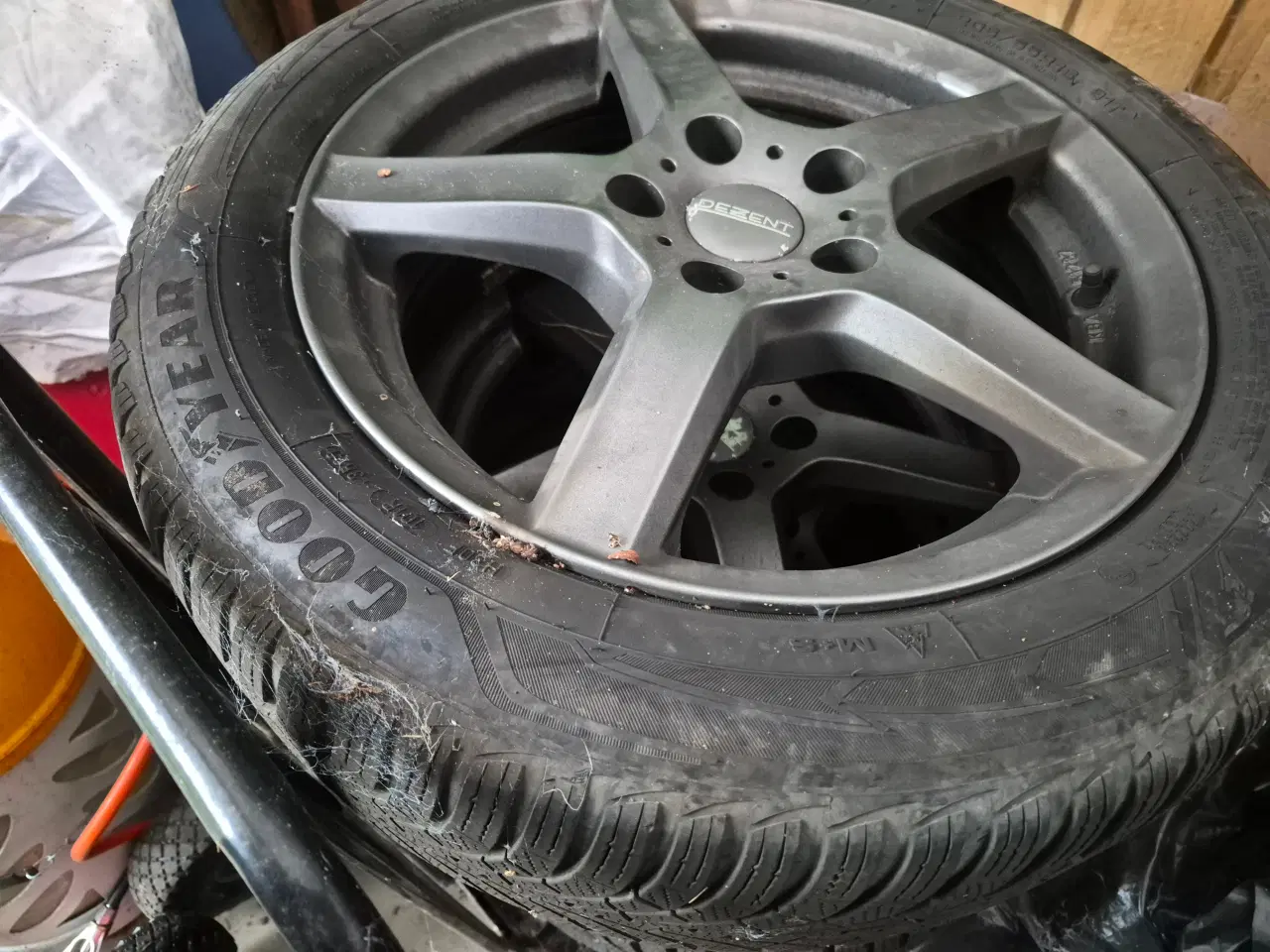 Billede 1 - alu fælge med vinter dæk goodyear Ultragrip