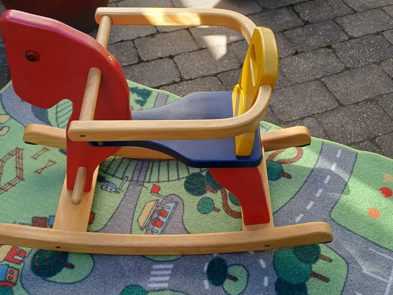 Billede 4 - Gyngehest/bil bane 