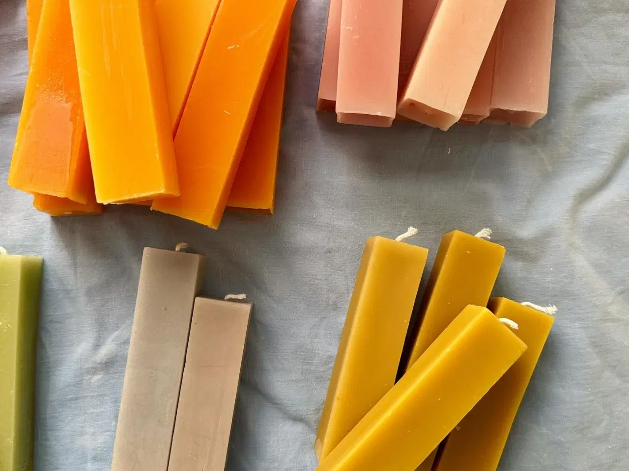 Billede 1 - Sollys bloklys, håndlavet bivoks, pr stk Natur