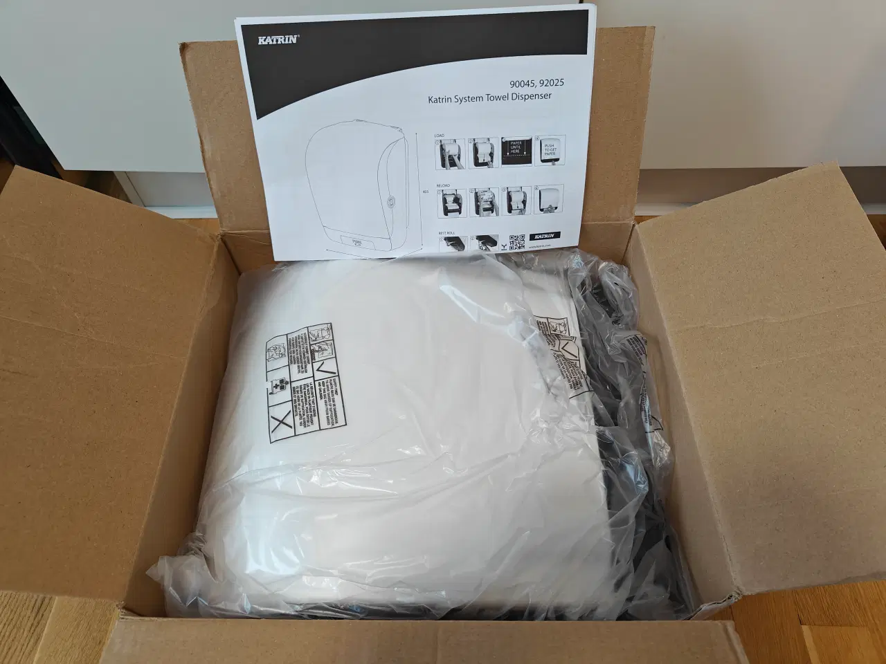 Billede 2 - Dispenser Katrin System Towel hvid ny.