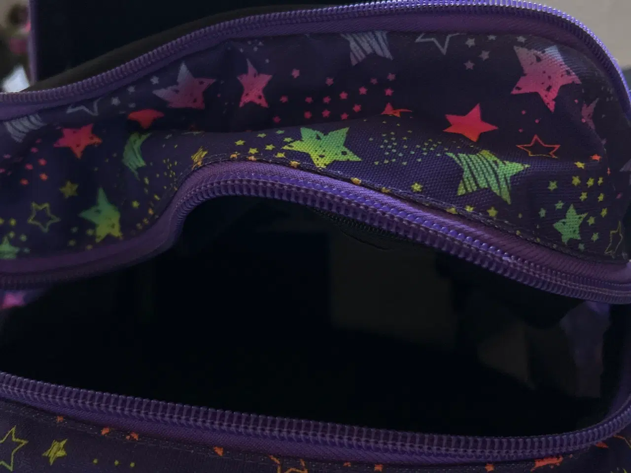 Billede 4 - Smart og rummelig skoletaske fra Seven