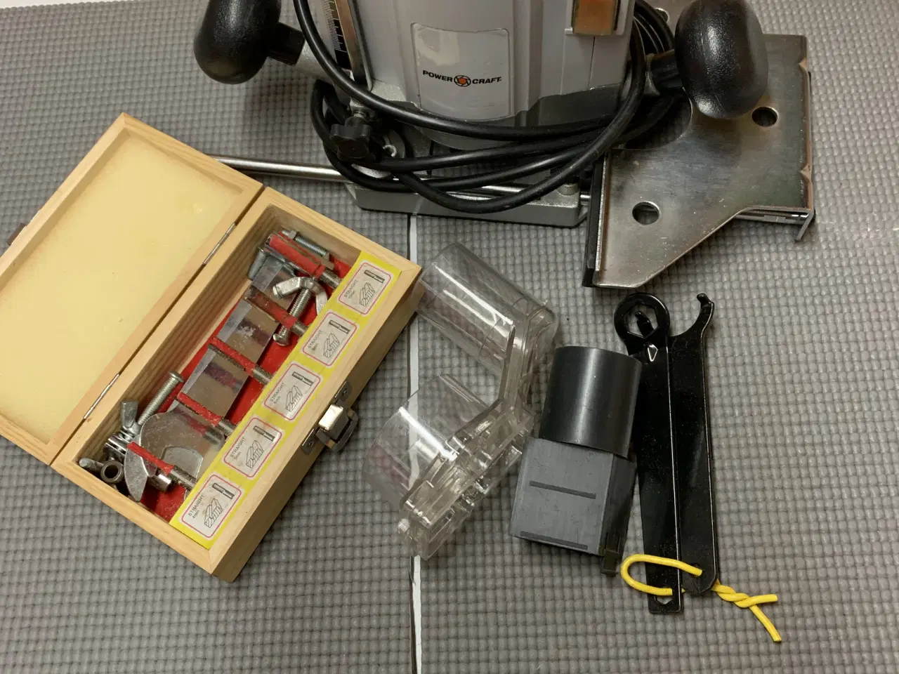 Billede 1 - Overfræser med jern