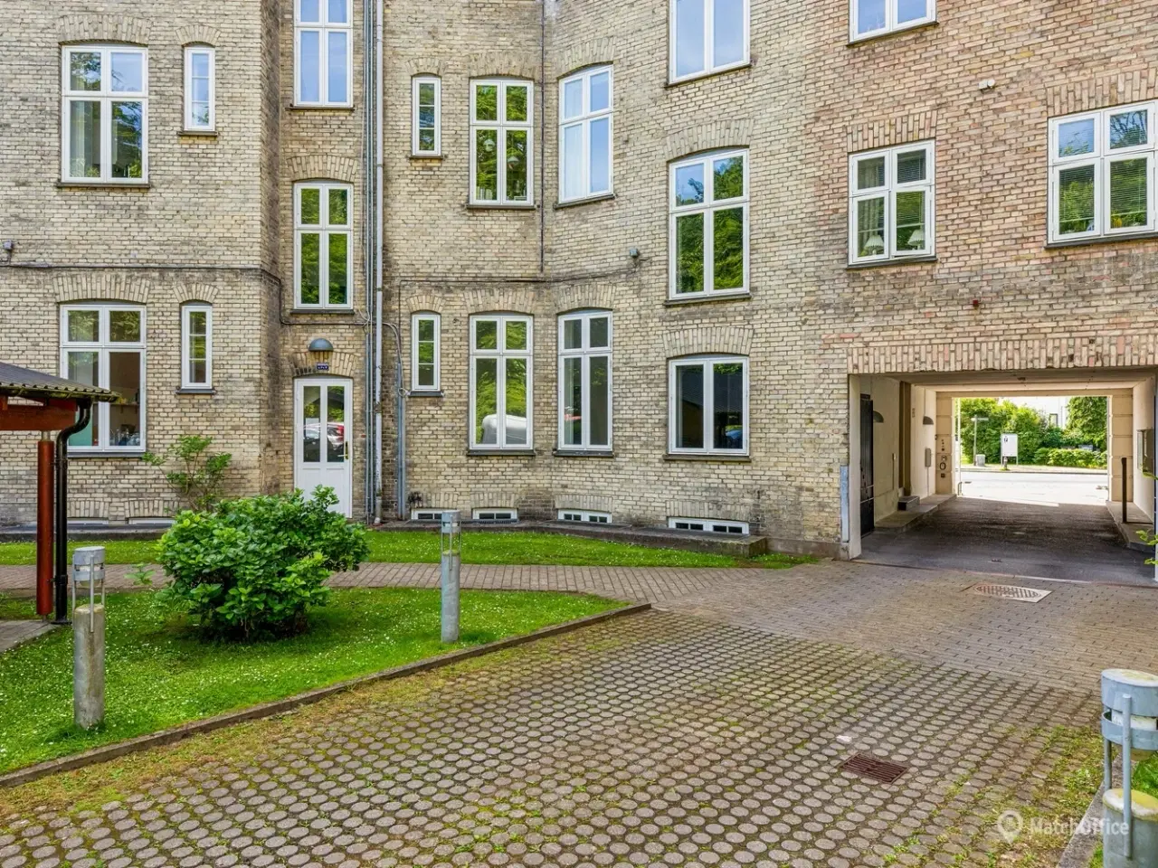 Billede 6 - 73 m² chamerende lejemål med flot lysindfald.