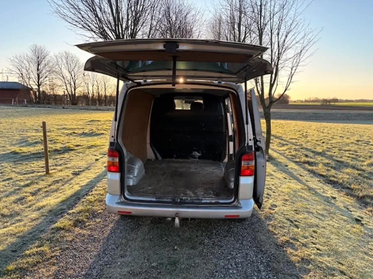 Billede 3 - VW Transporter 2,5 TDi 130 Kassevogn kort 4d Nysyn