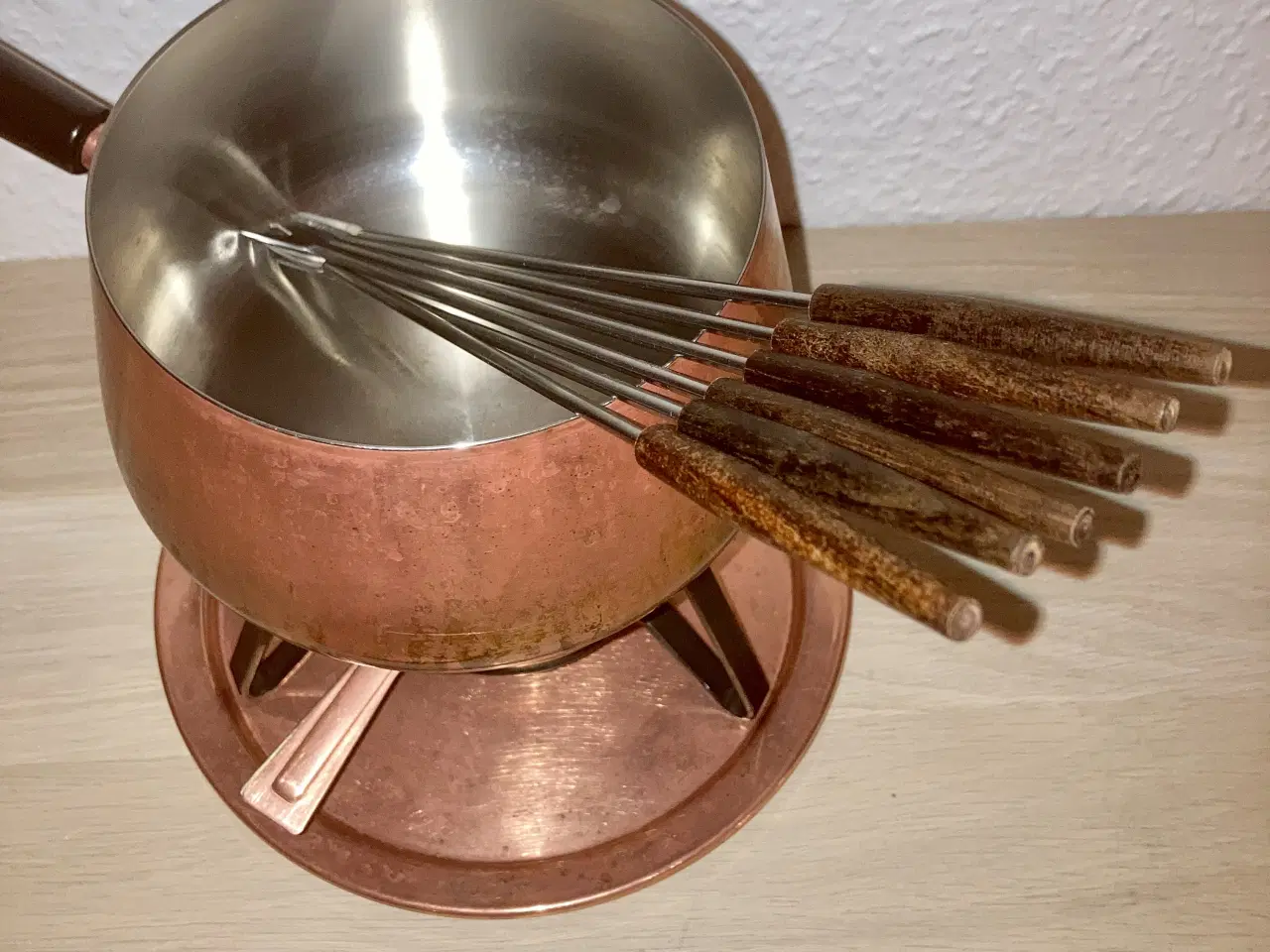 Billede 2 - Fonduesæt i kobber sælges.