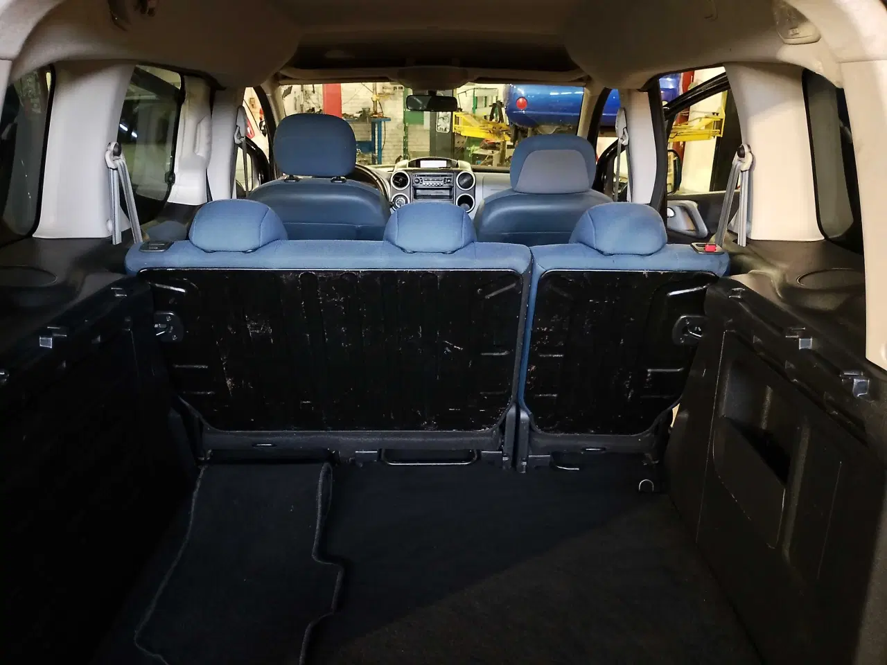 Billede 7 - Familie bil med masser af plads 