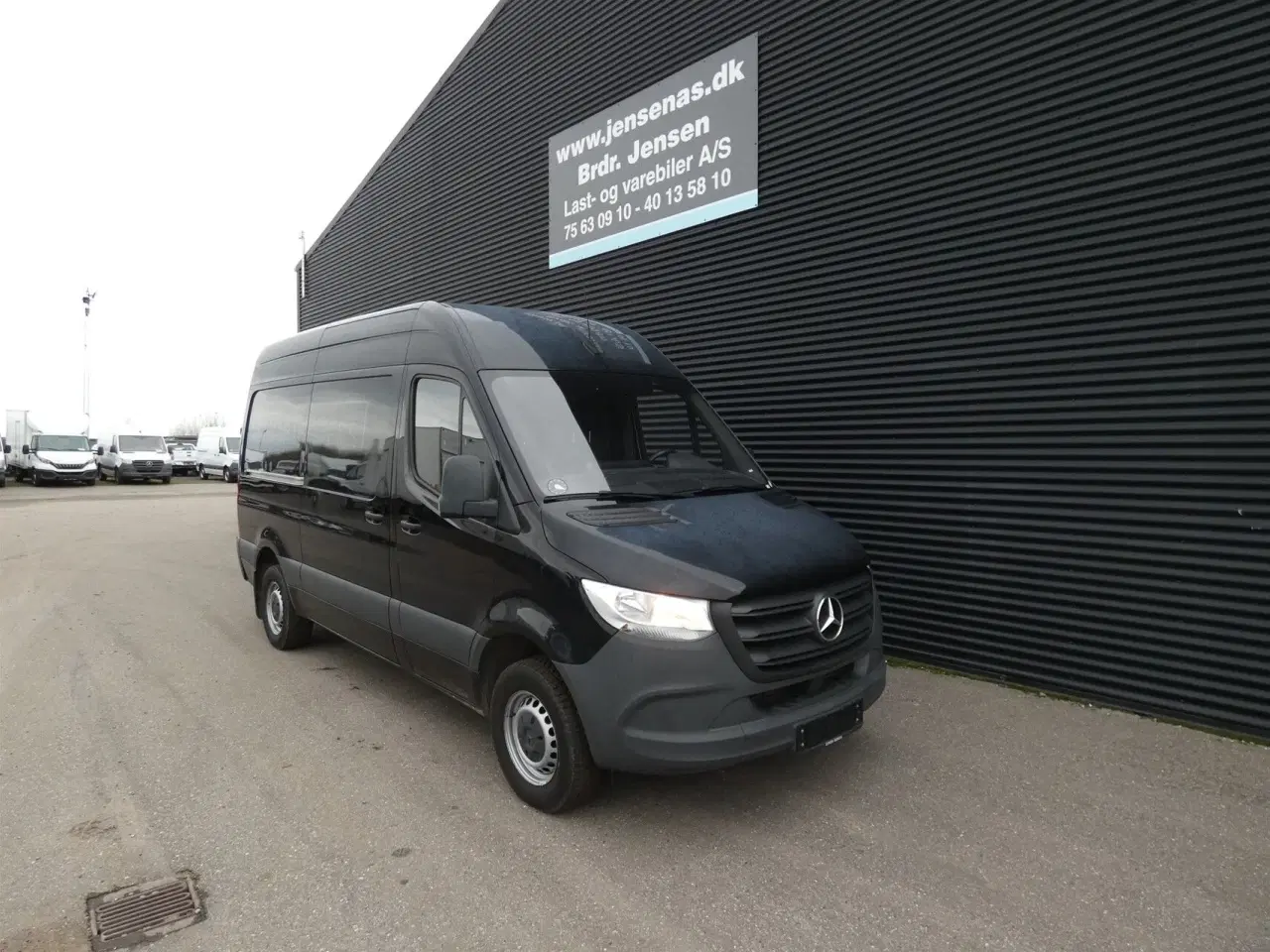Billede 1 - Mercedes-Benz Sprinter 317 2,0 CDI A2 H2 RWD 9G-Tronic 170HK Van Aut.