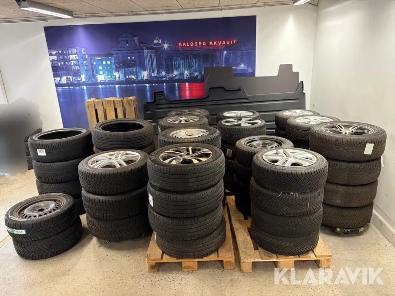 Billede 2 - Lot - komplethjul og løse dæk - 13 sæt