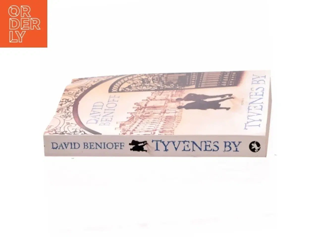 Billede 2 - Tyvenes by af David Benioff (Bog)