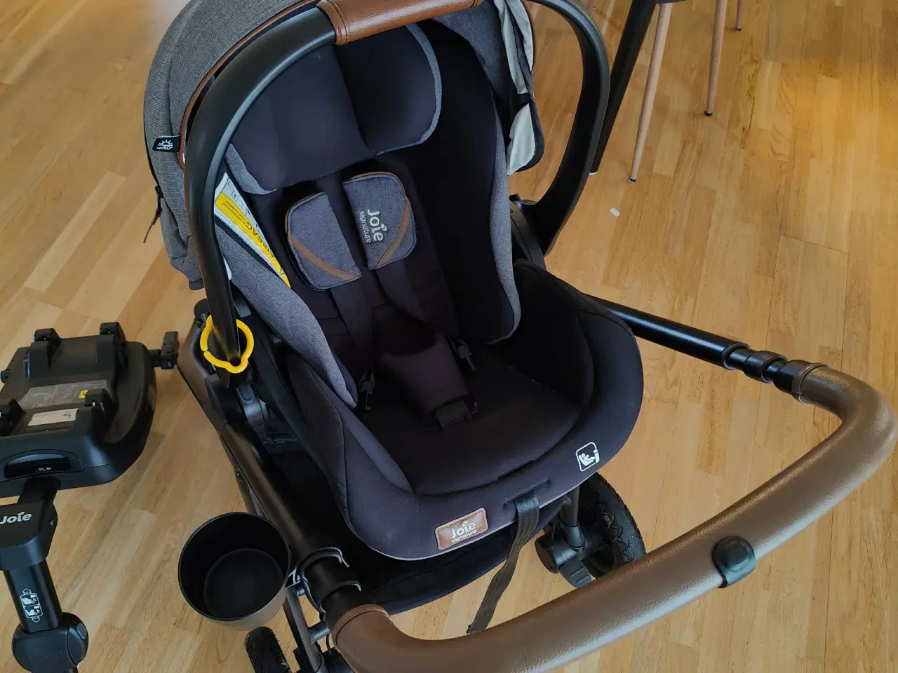Billede 3 - Komplet sæt med autostol og klapvogn