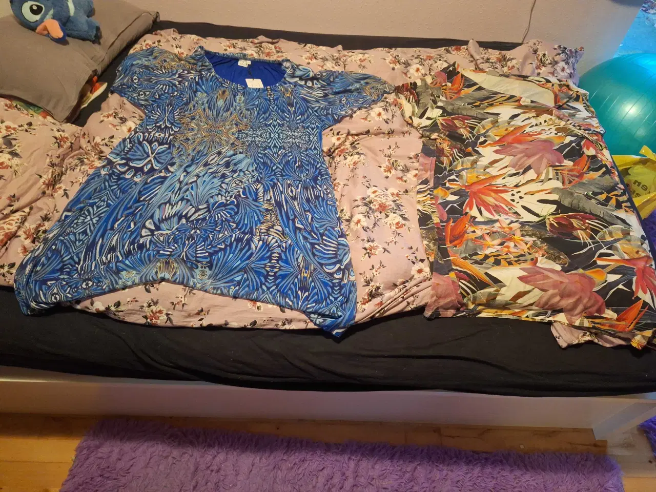 Billede 2 - Kjole  til fest 