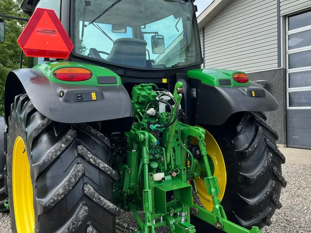 Billede 3 - John Deere 6135R Krybegear, frontlift, TLS Affjedret foraksel og affjedret kabine samt luft anlæg