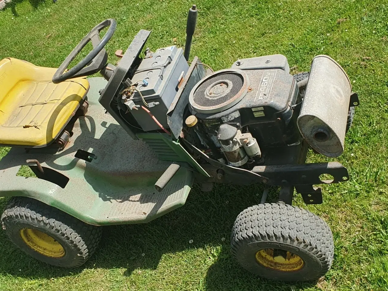 Billede 1 - Plænetraktor John Deera