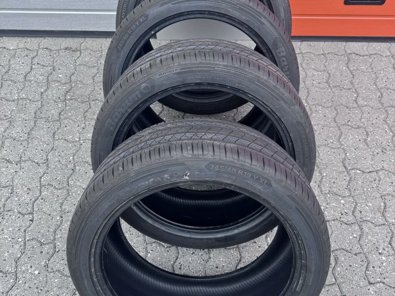 Billede 1 - 4stk spritnye Barum Bravuris 6 245/40-19