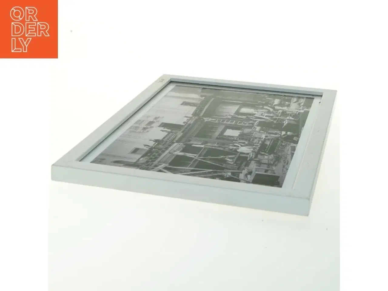 Billede 3 - Indrammet sort/hvid fotografisk tryk fra Nielsen (str. 21x29,7 cm)