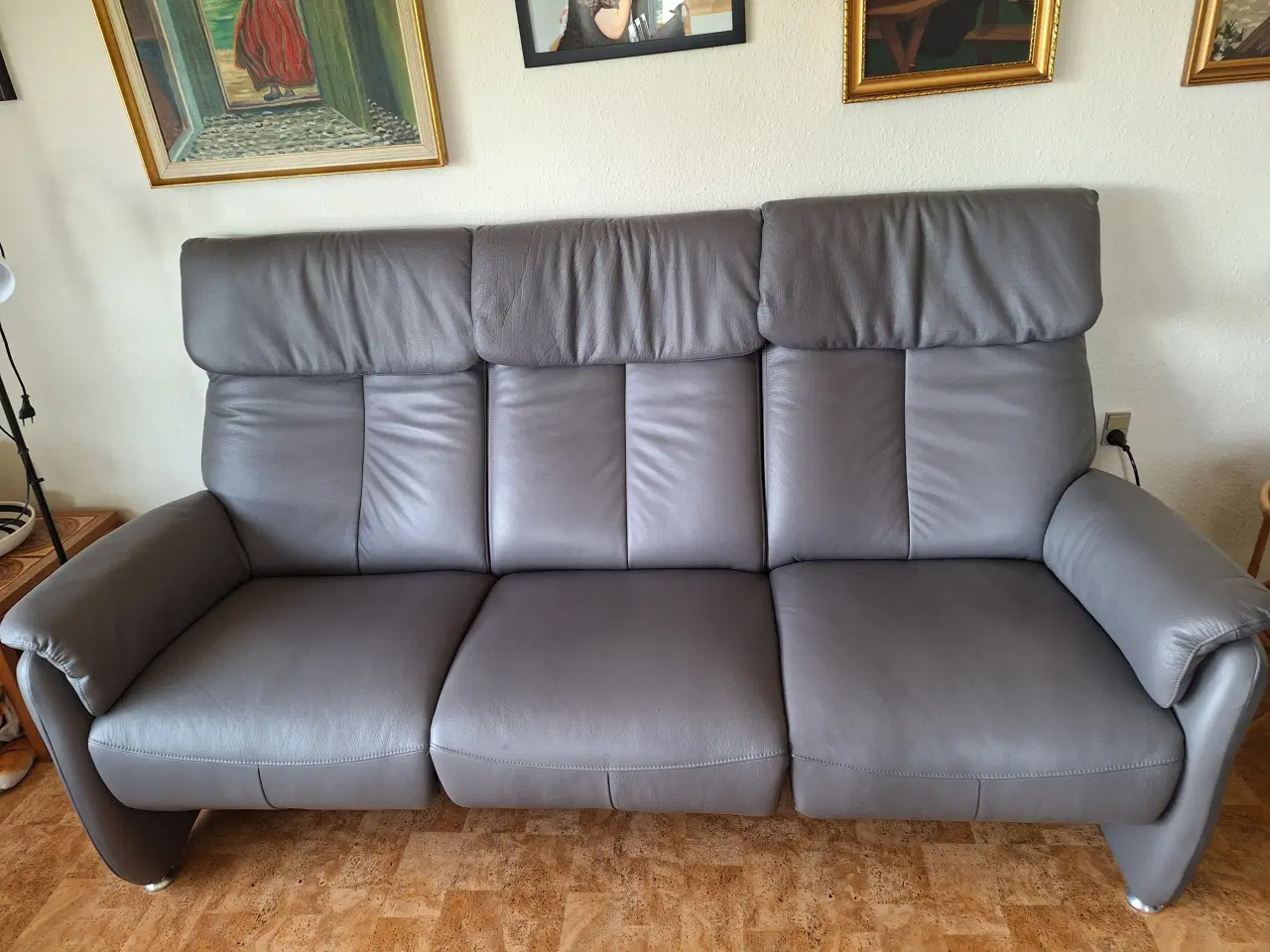 Billede 2 - Grå læder sofa