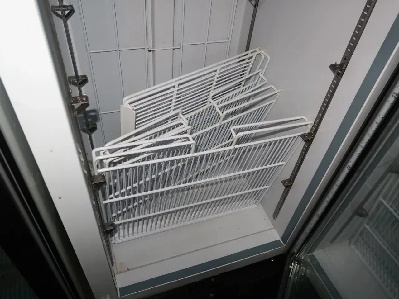 Billede 2 - Køleskab TEFCOLD NF2500G-P