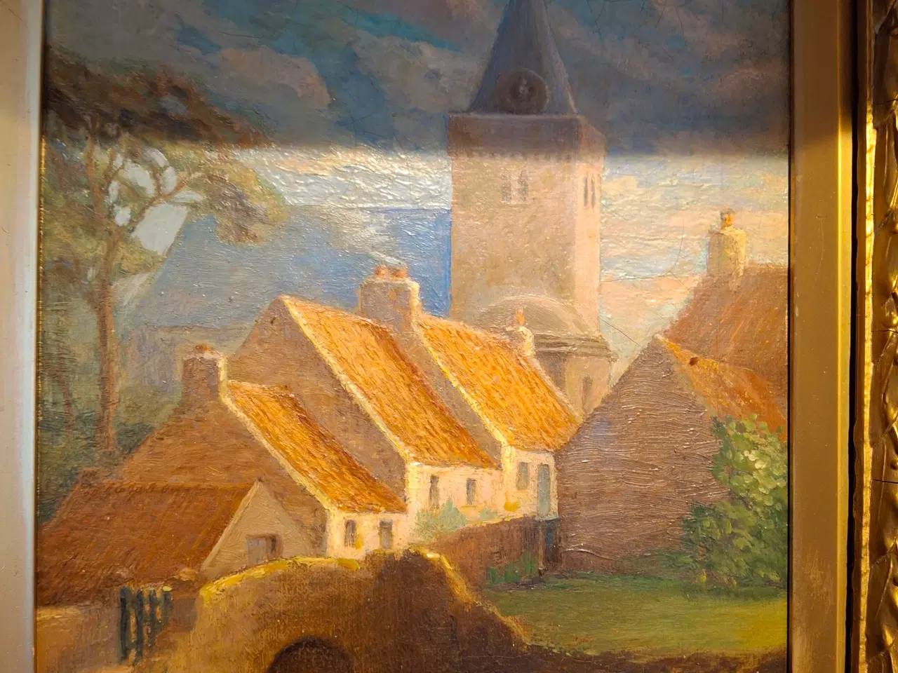Billede 2 - smukt maleri af kirke og huse af F.Wigaud
