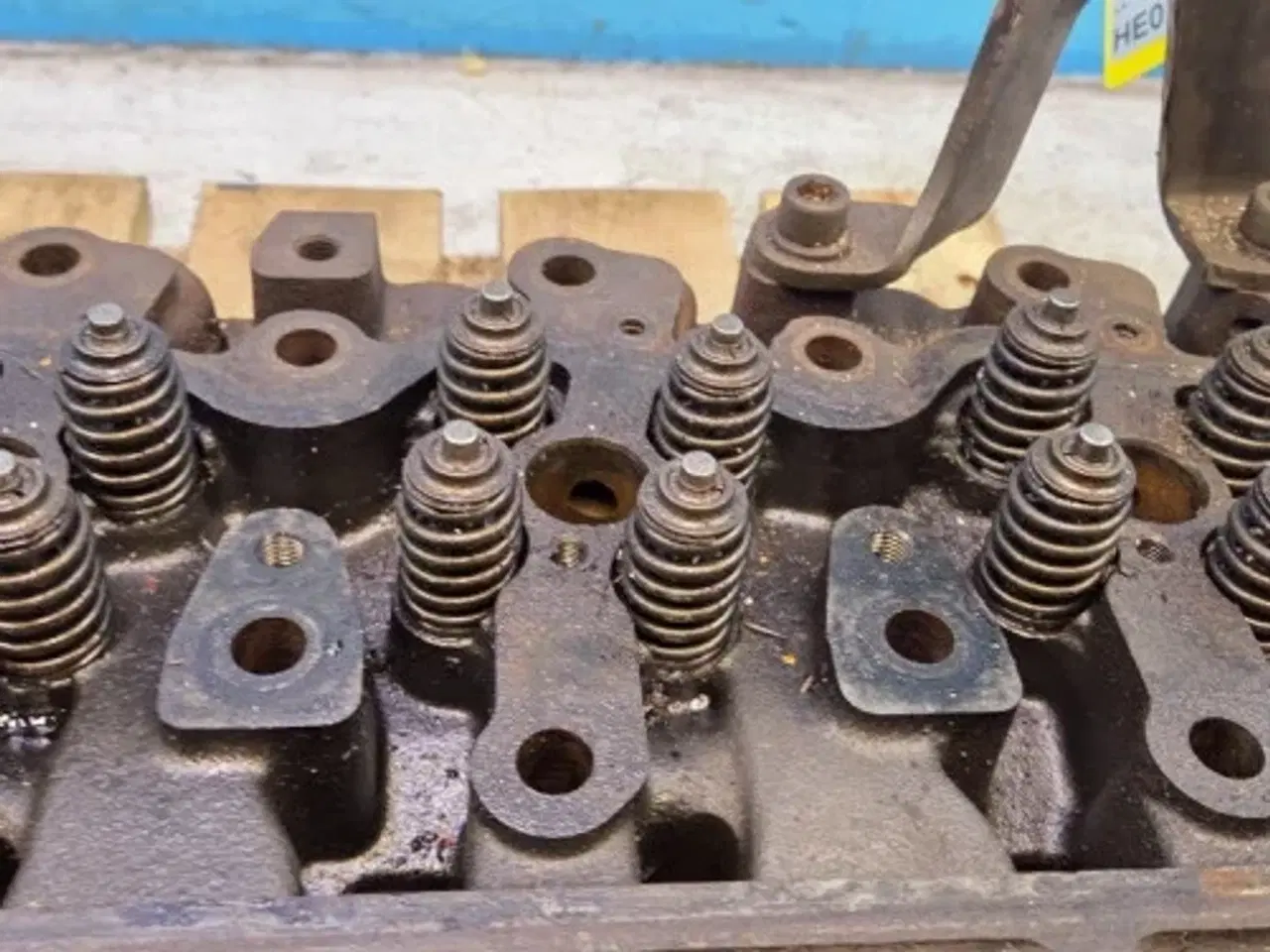 Billede 16 - John Deere 6068   Topstykke   RE567118 