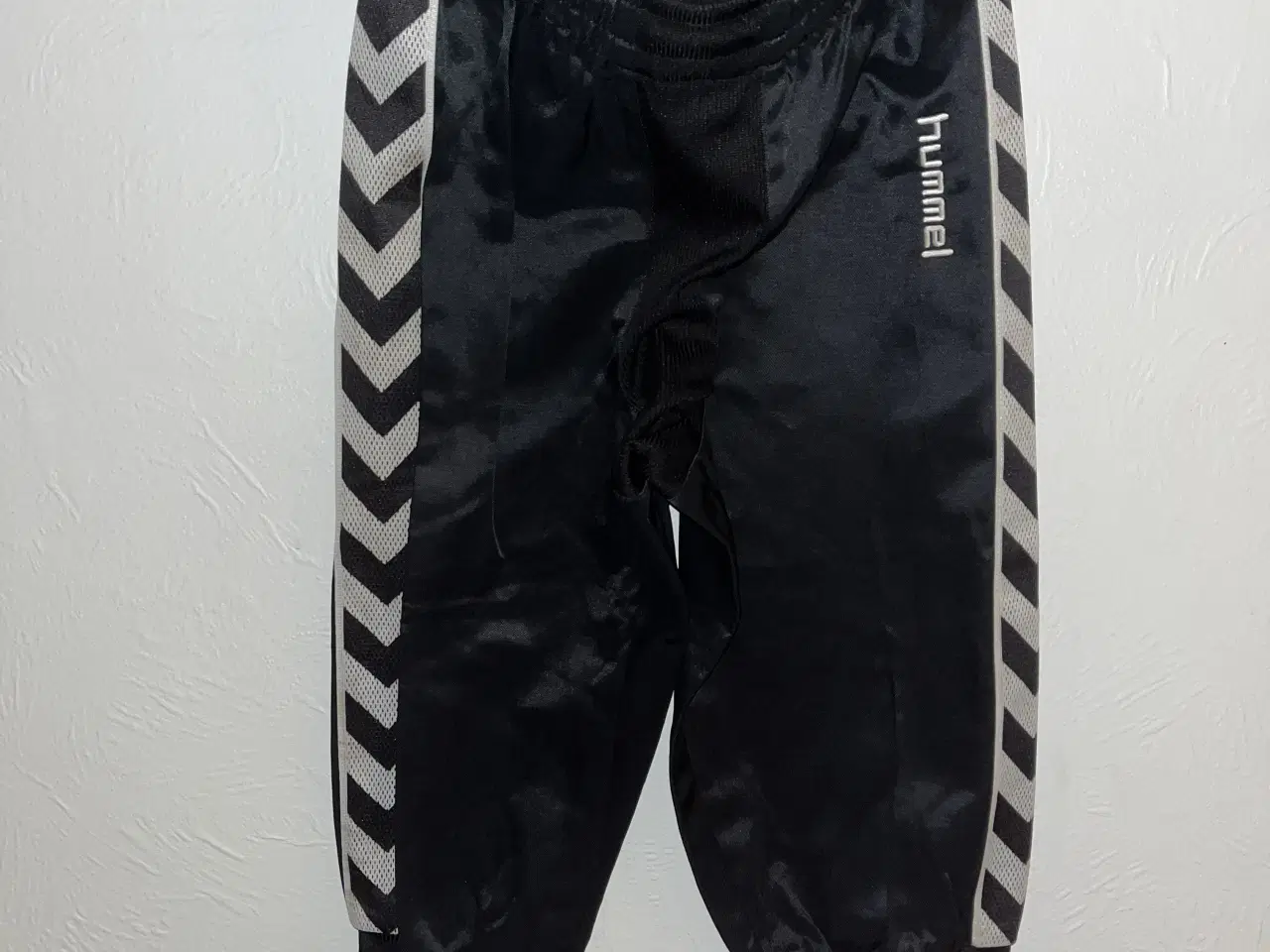 Billede 1 - Hummel fodboldknickers str. 176. 