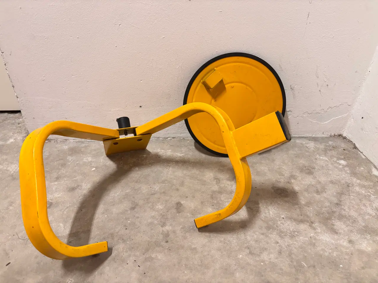 Billede 1 - Hjullås mod tyverisikring