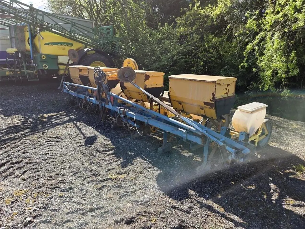 Billede 5 - Kleine 8 RÆKKES 8 rækket med gødningsanlæg