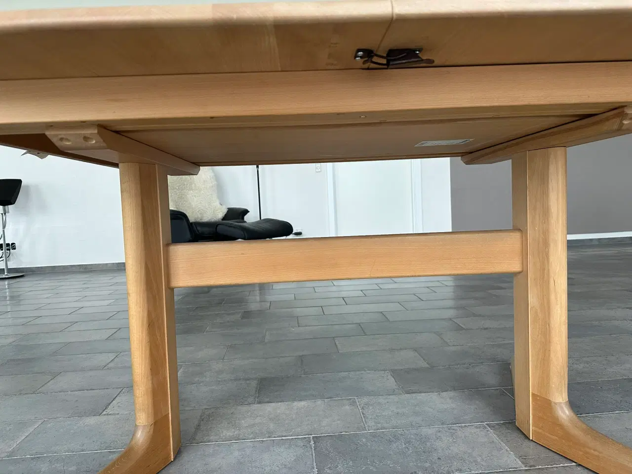 Billede 5 - Skovby spisebord / Høffer stole