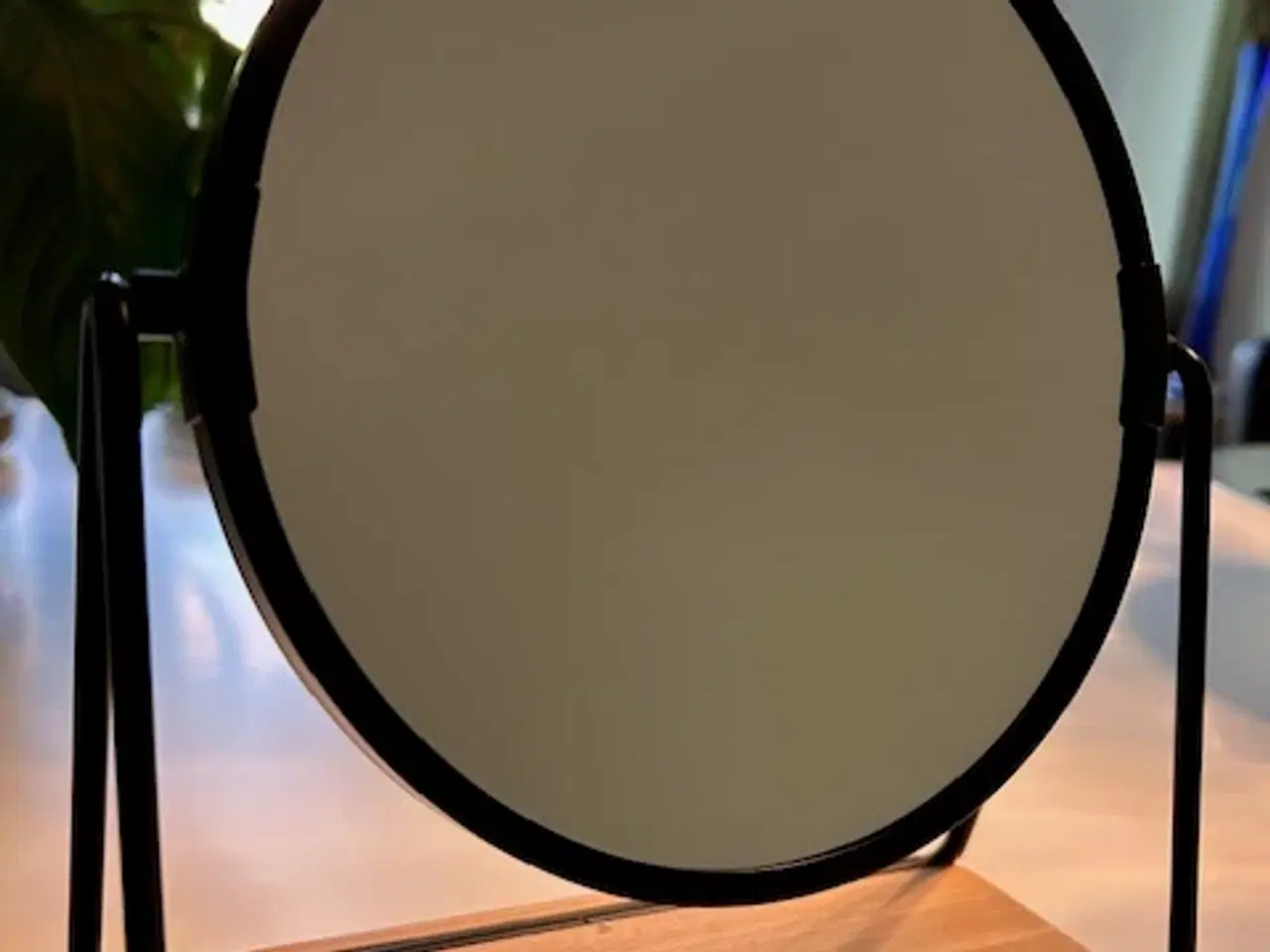 Billede 2 - Flot Makeup spejl sælges.