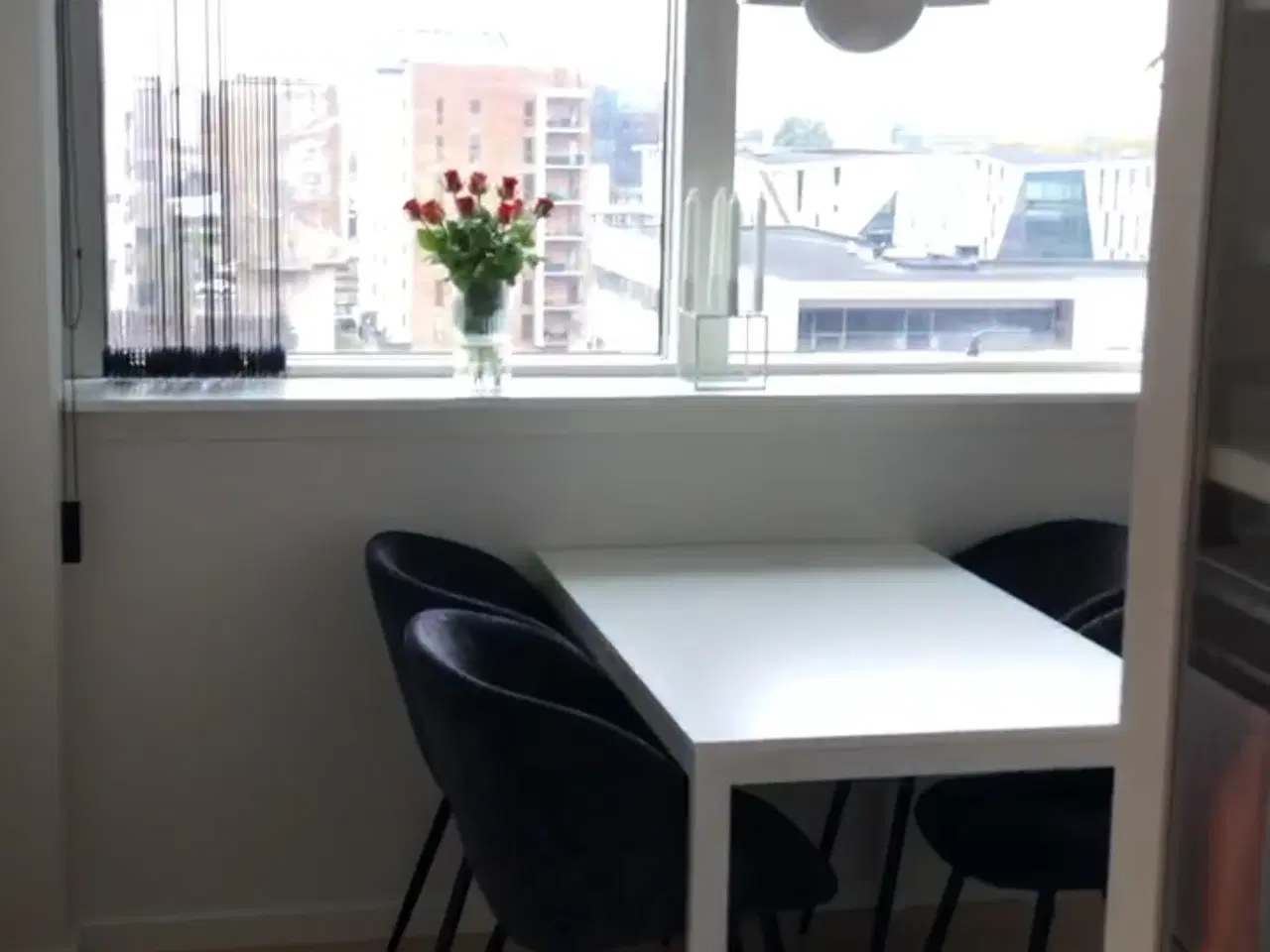 Billede 1 - Vangsta (Nu kaldet Vihals) spisebord m udtræk IKEA