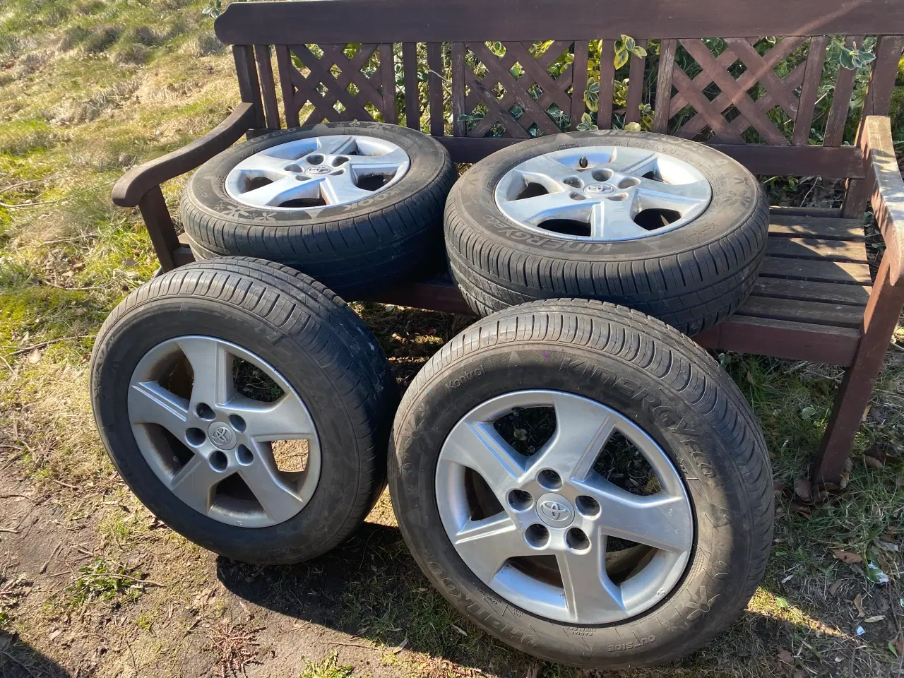 Billede 2 - 4 Bil Sommerdæk 195/65 R15 på Toyota Alufælge