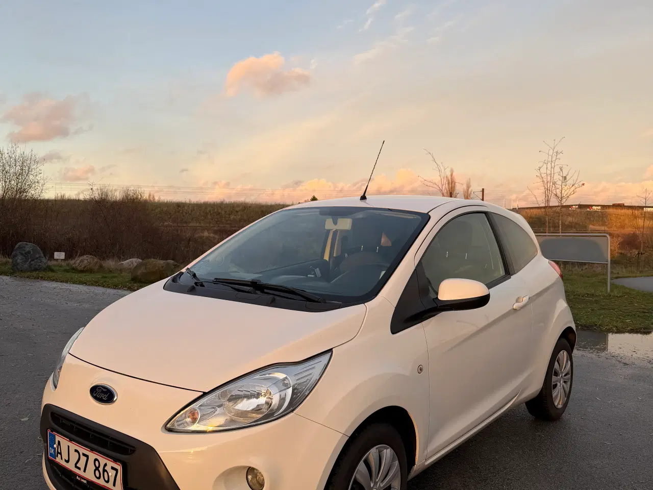 Billede 3 - Ford KA 1,2 Titanium - nysynet med aircon.
