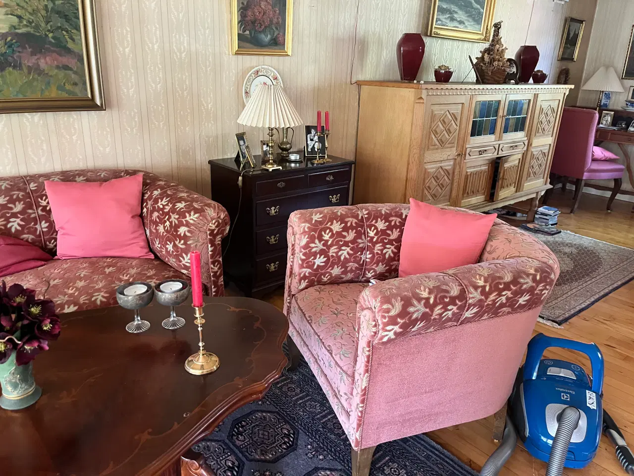 Billede 4 - Vintage Sofa og stol til afhentning 