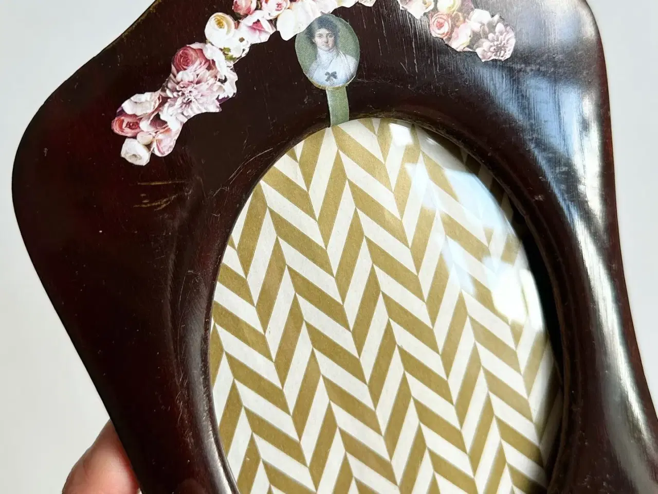 Billede 4 - Antik ramme m decoupage, 24 x 15,5 cm