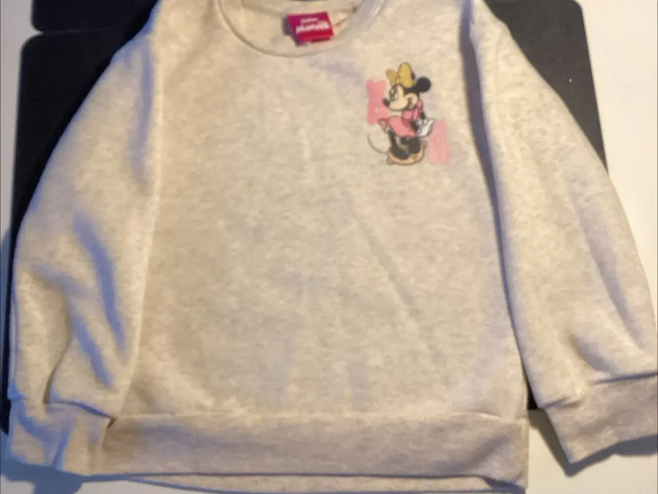 Billede 1 - Disneysweat