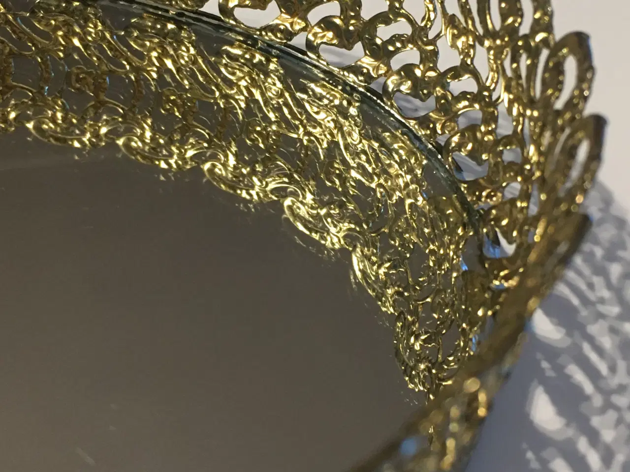 Billede 6 - Spejlbakke med guld kant