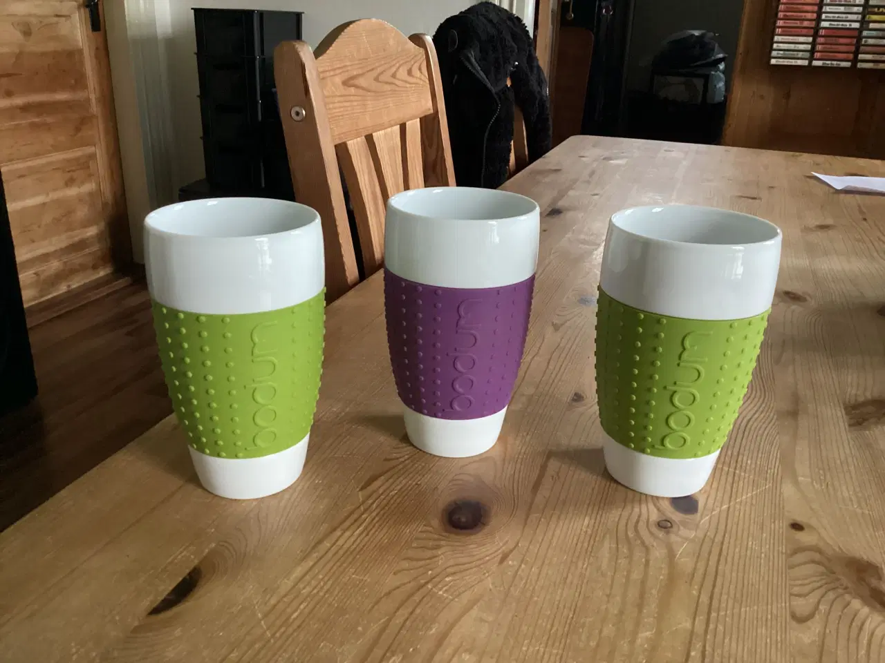 Billede 1 - Bodum Krus, Osteklokke, Porcelæns Knager, Og Mere.